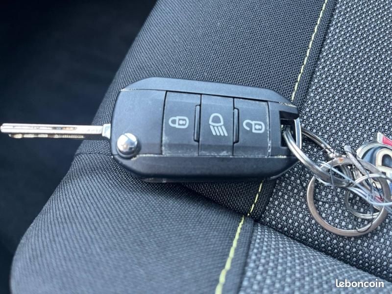 Citroen C3 1.2 PureTech 83ch S&S C-Series 123g (image 36)
