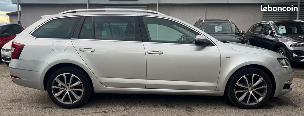 Skoda OCTAVIA COMBI 1.4 TSI 150CH GREEN TEC STYLE DSG7 (image 2)