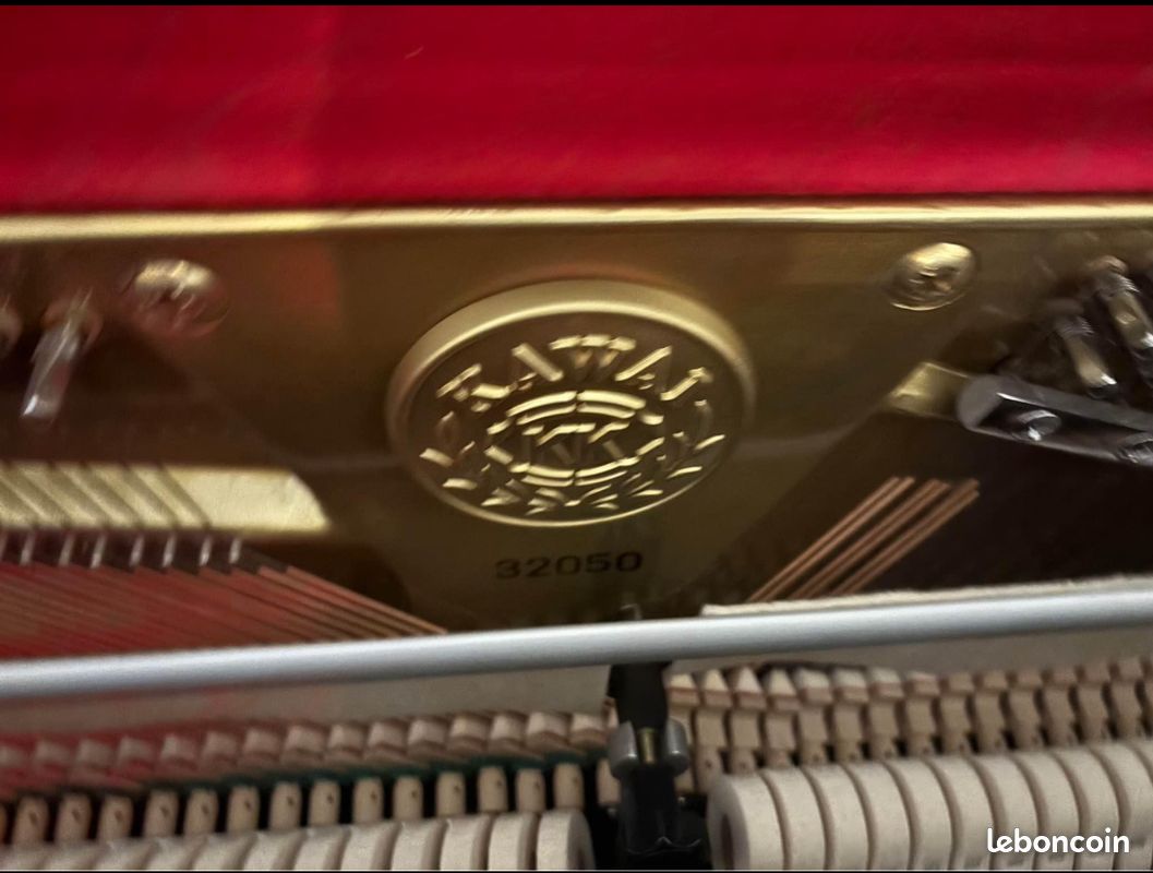 PIANO DROIT KAWAI KX21 équipé d’un systeme silencieux (image 6)
