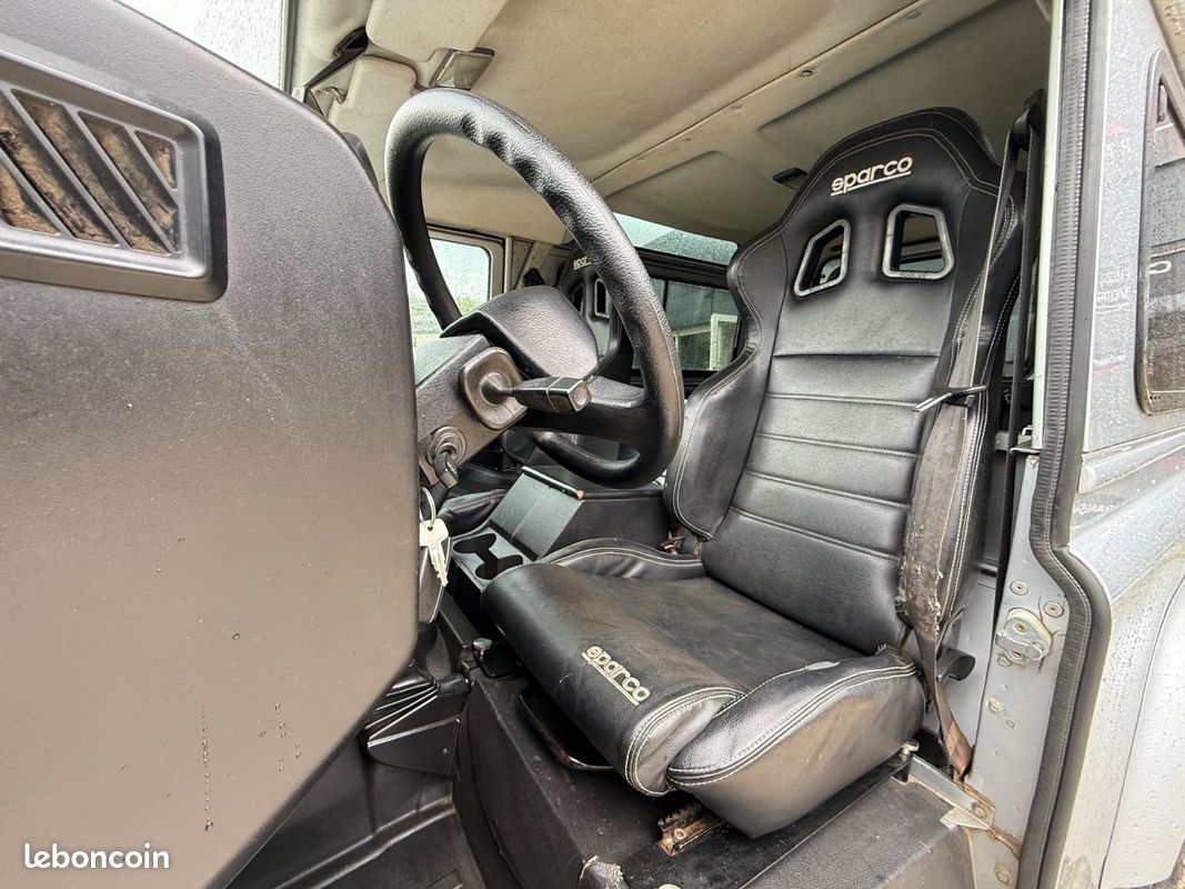 LAND ROVER DEFENDER 90 II STATION WAGON Defender 90 S Historique Complet / Entretien Complet (image 6)
