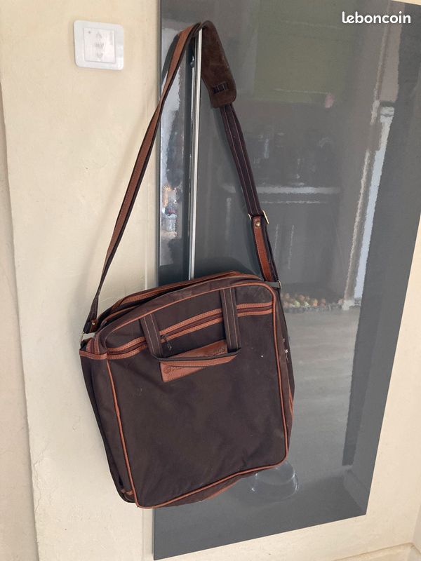 Sac de voyage (image 1)