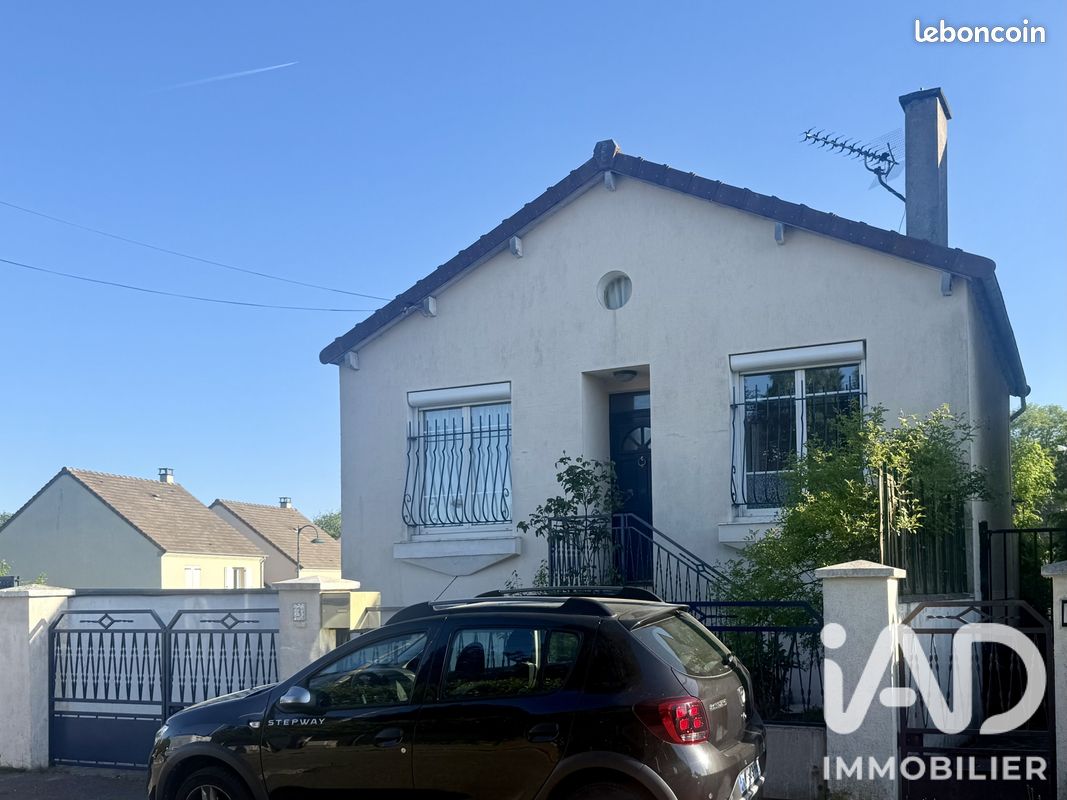 Maison 3 pièces 53 m² · aux Essarts-le-Roi · 53 m² · 299 000 €