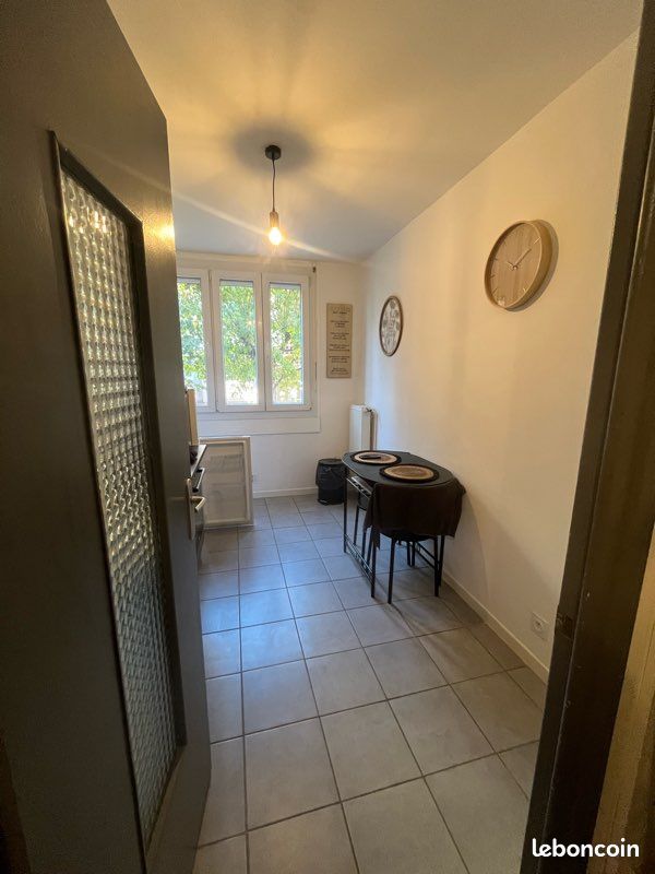 Appartement 1 pièce 28 m² · à Pont-Saint-Esprit · 28 m² · 550 €/mois