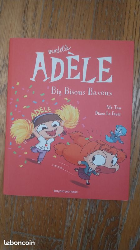 Livre Big Bisous Baveux de la collection Mortelle Adèle (image 1)