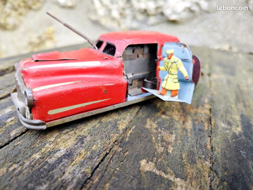 Porsche Ancien Jouet Ancien - Voiture En Tôle PORSCHE à Clé MÉCANIQUE Joustra - Années 1950 - Pièce De Collection Montre Porsche