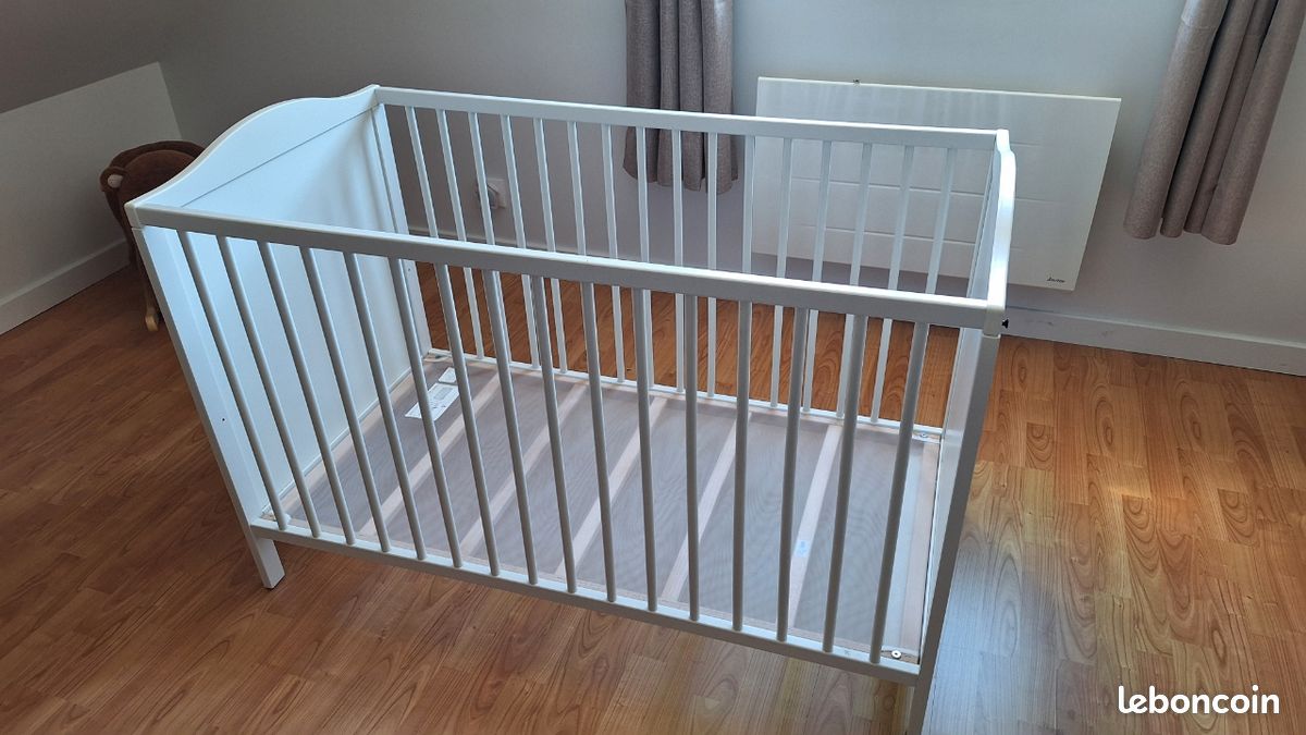 Lit bébé (image 1)