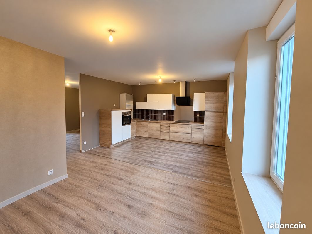 Appartement 4 pièces 78 m² · à Golbey · 77,7 m² · 750 €/mois