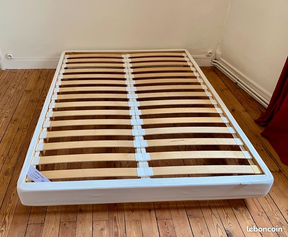SOMMIER à LATTES IKEA avec très jolis PIEDS INOX + MATELAS IKEA SULTAN les deux quasi-neuf (image 2)