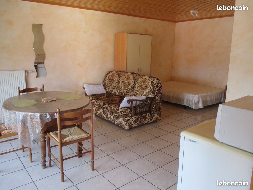 Appartement 1 pièce 25 m² · à La Côte-Saint-André · 25 m² · 350 €