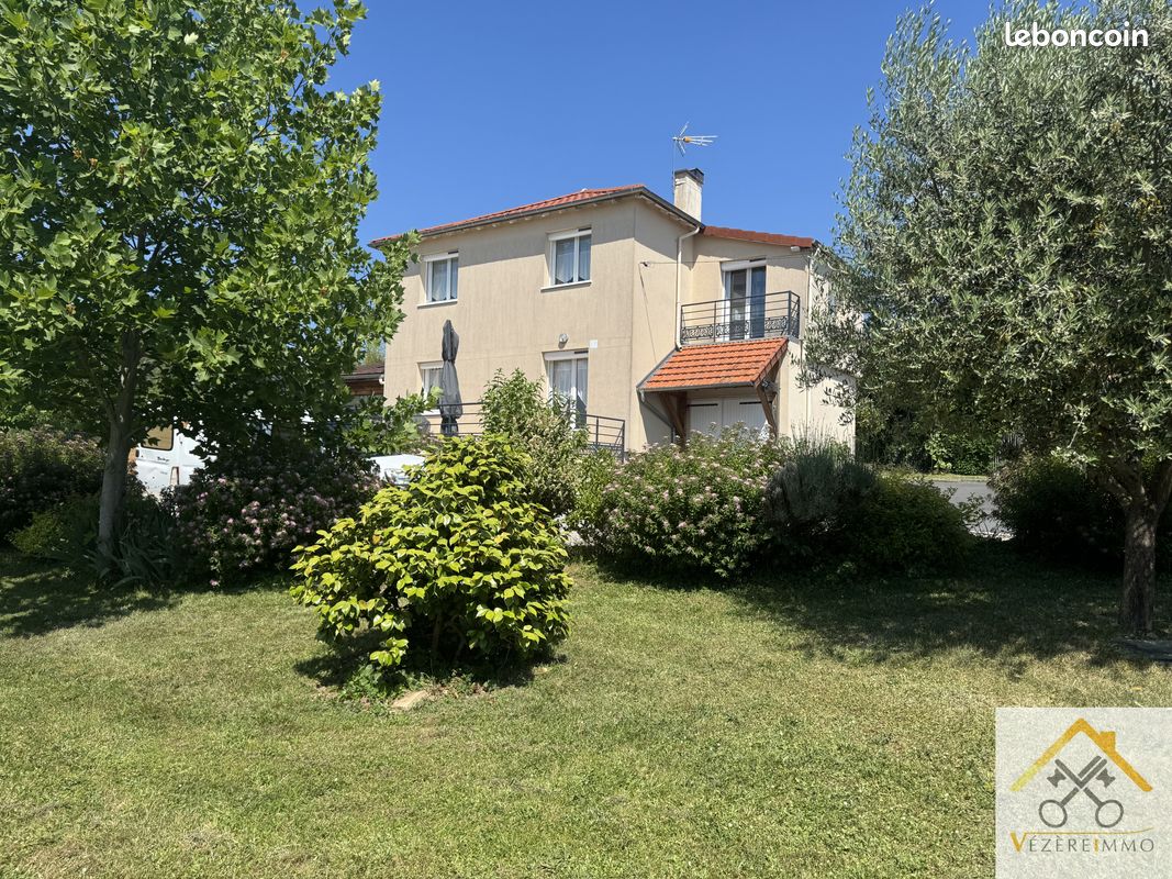 Maison 5 pièces 102 m² · à Juillac · 102 m² · 189 500 €