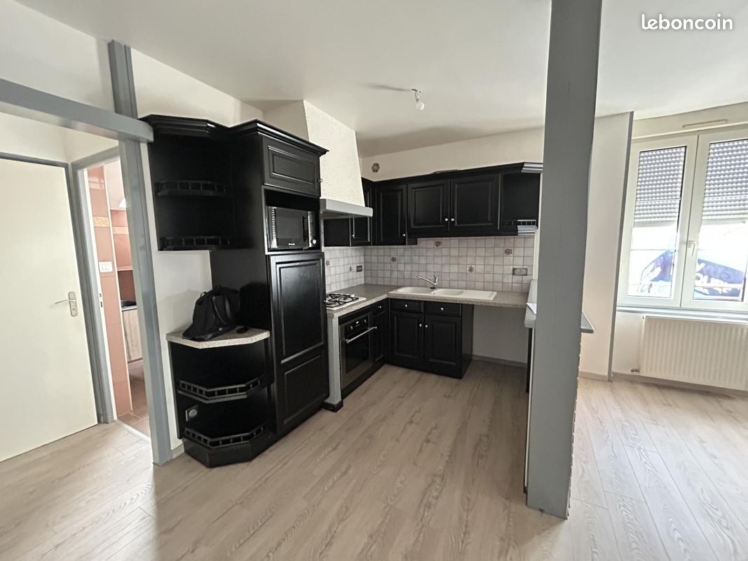 Appartement 3 pièces 75 m² · à Vesoul · 75 m² · 820 €/mois