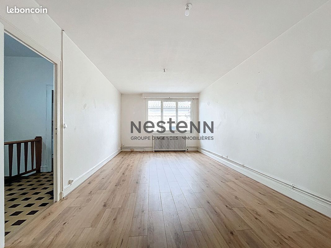 Appartement 5 pièces 113 m² · à Créon · 113 m² · 980 €