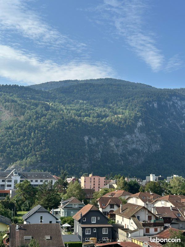 Appartement 3 pièces 65 m² · à Cluses · 65 m² · 800 €
