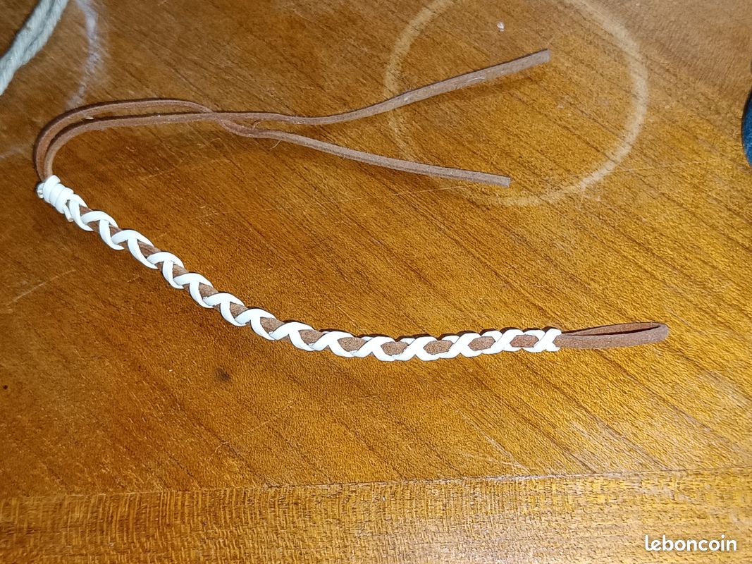 Lot de bijoux fantaisie (image 5)