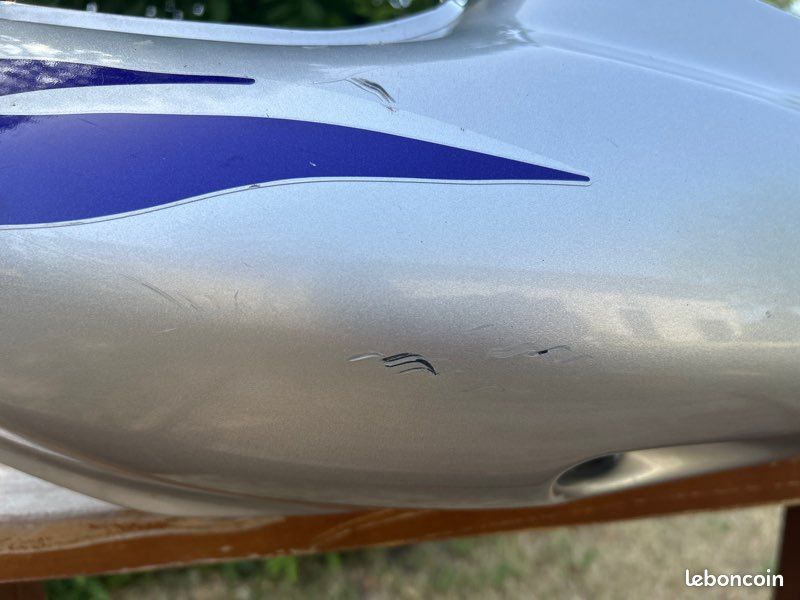 Carénage Coque arrière Kawasaki ZX9R (image 3)