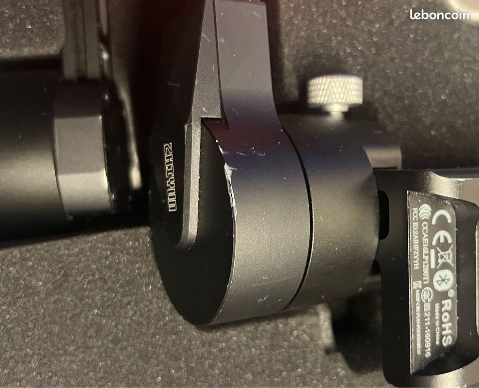 Zhiyun crane V2, stabilisateur 3 axes + double poignée (image 3)