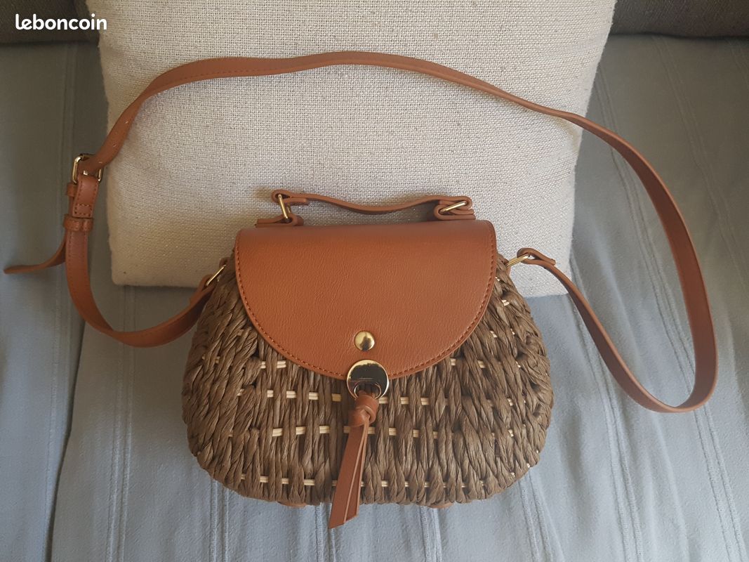 Camaïeu Sac à bandoulière en paille arrondi rigide Neuf