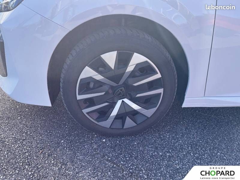 Peugeot 208 Hybrid 100 e-DCS6 Style (image 16)
