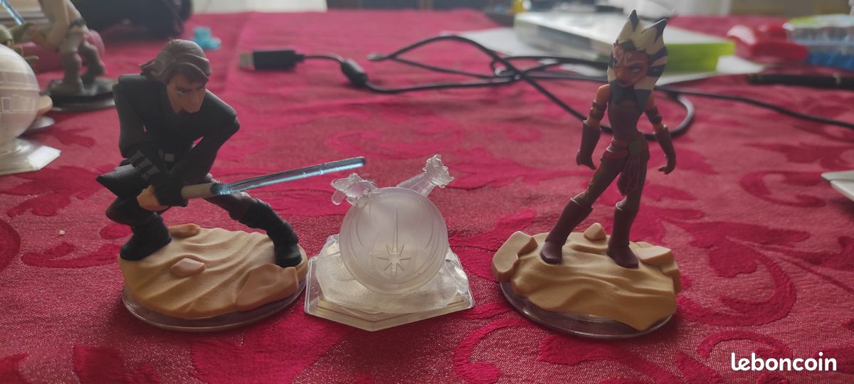 Disney Infinity - Jeu avec 6 personnages Star Wars et 3 époques de la saga (image 1)