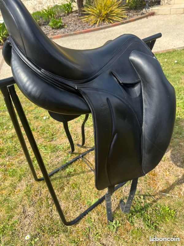 Selle dressage devoucoux Malika Lab (image 8)