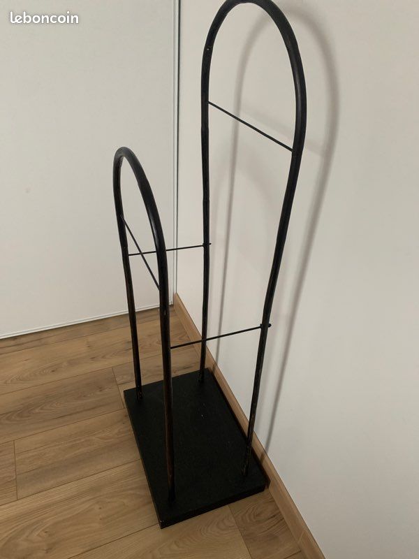 Portant Et Valet De Nuit Idimex Valet De Chambre KANNA Chevalet De Nuit