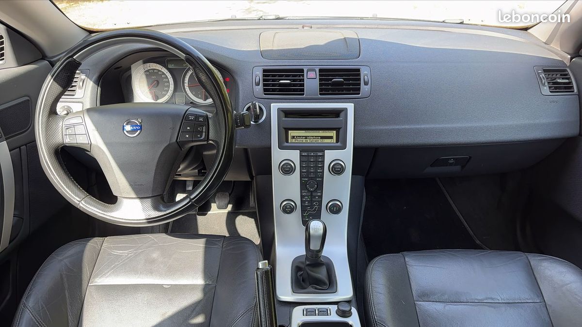 Volvo C70 Cabriolet 2.0 D3 150 Cote Ouest (image 11)