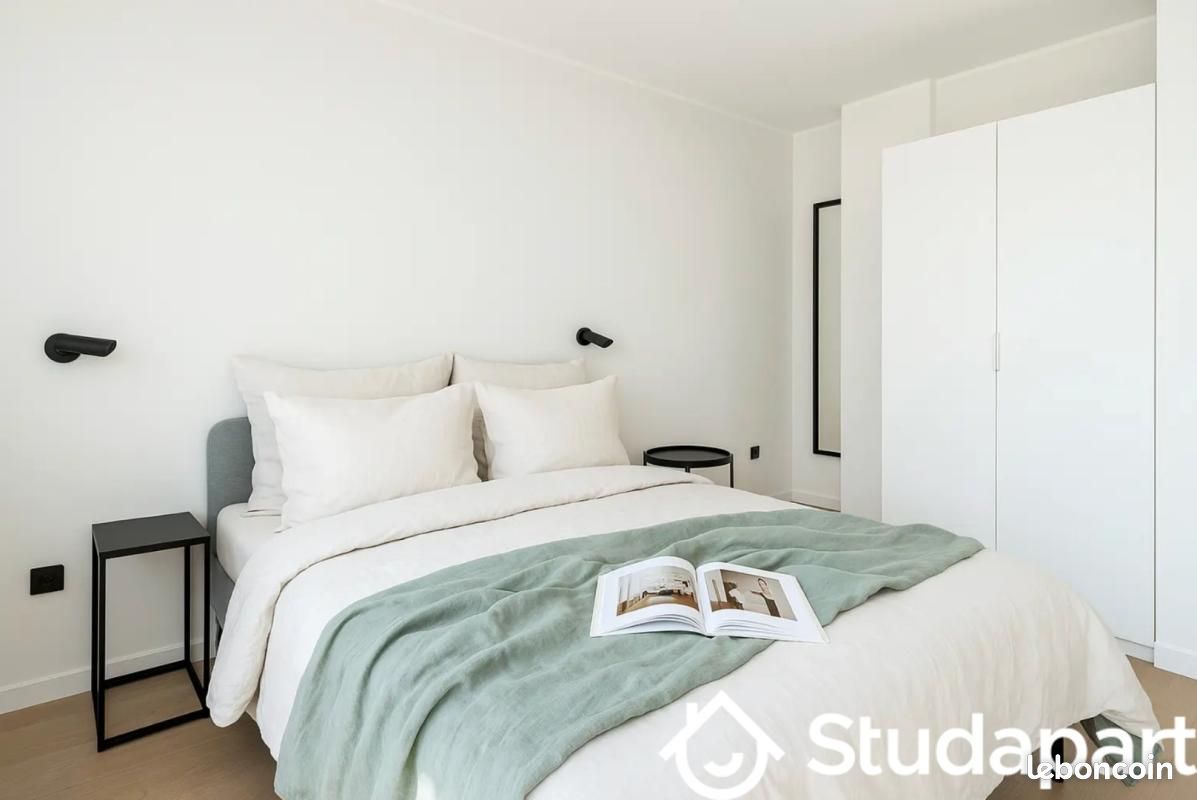 Maison 10 m² · à Clichy · 10 m² · 900 €