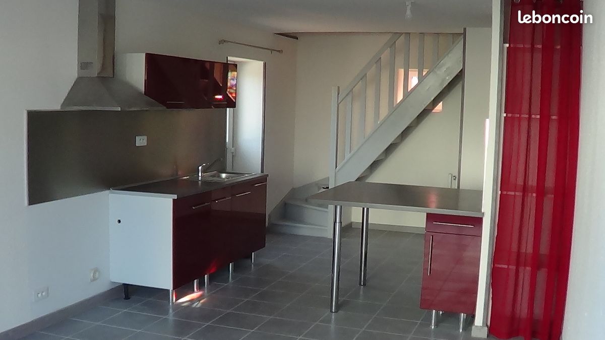 Appartement 2 pièces 52 m² · à Durdat-Larequille · 52 m² · 415 €