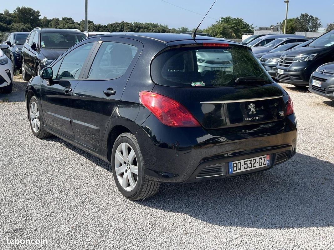 PEUGEOT 308 1.6 e-HDi - 112 CV BERLINE ALLURE PHASE 2 / CLIM AUTO / REGULATEUR / JANTES (image 7)