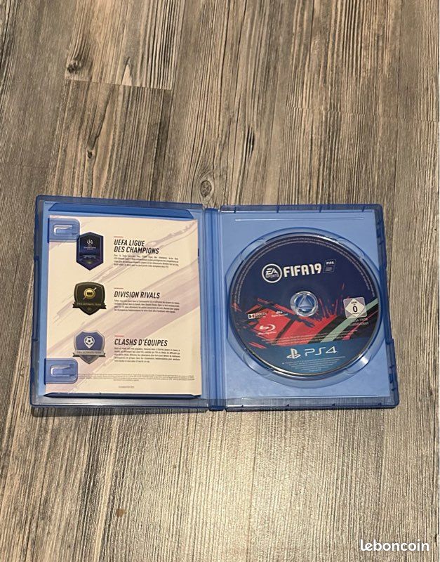 LOT DE 15 jeux Ps4 en très bon état EUR 59,00 - FR