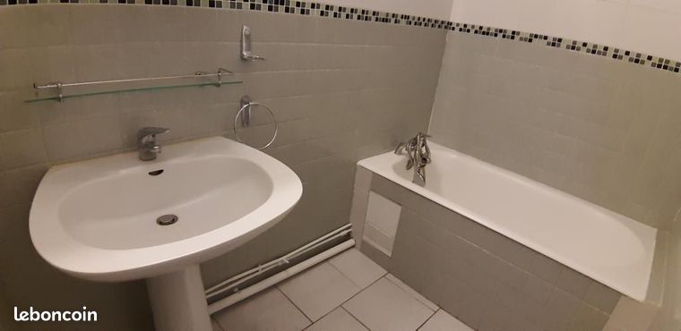Appartement 2 pièces 64 m²