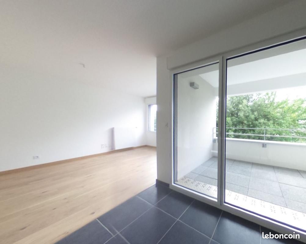 Appartement 3 pièces 65 m² · à Dinard · 65 m² · 798 €