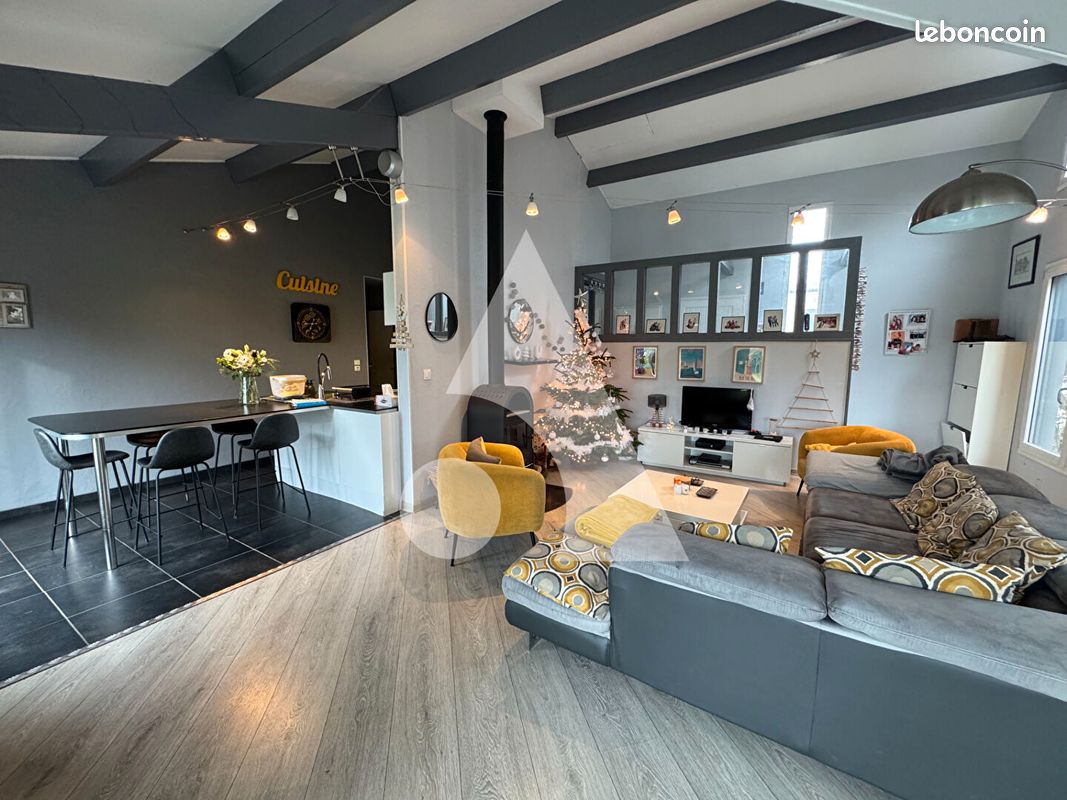 Maison 6 pièces 143 m² · à La Crèche · 143 m² · 272 000 €