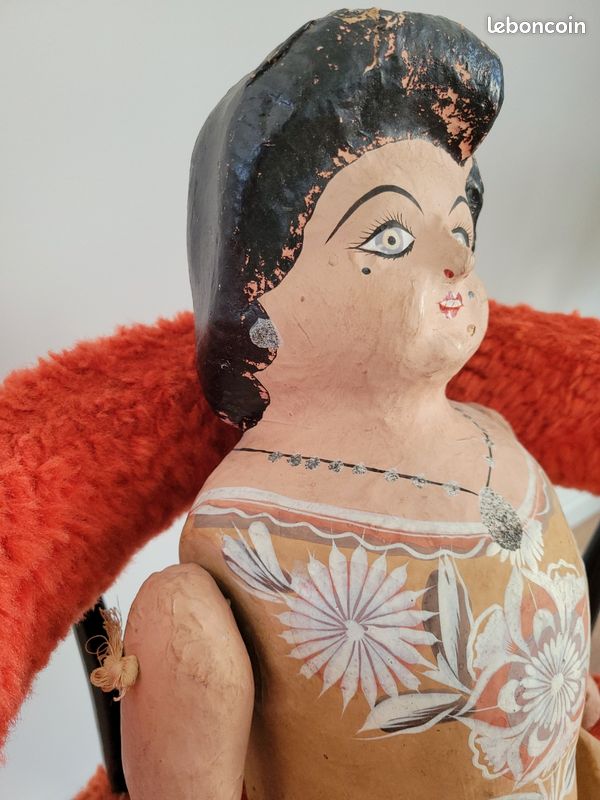 Art Creatif - 2 Poupees Type Marionnettes De Rue En Papier Mache- H46 Art Creatif - 2 Poupees Type Marionnettes De Rue En Papier Mache- H46