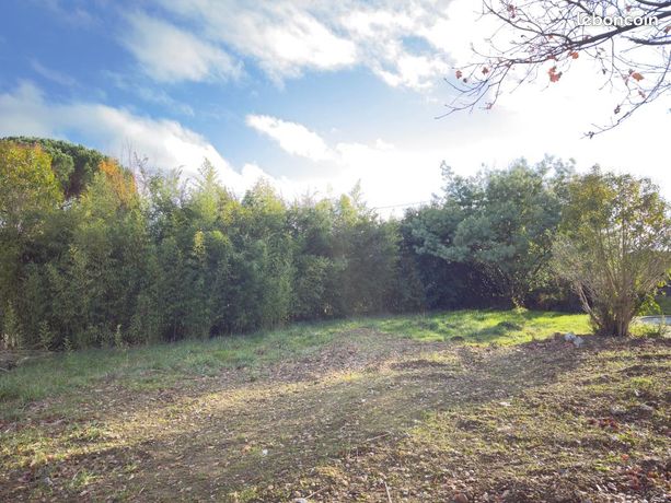 Terrain 697 m² Saint Sauveur