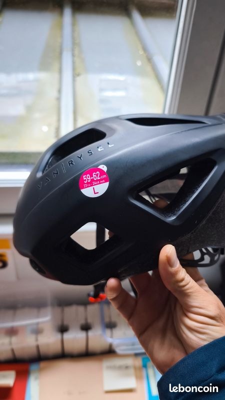 Casque vélo Van Rysel neuf taille L (image 1)