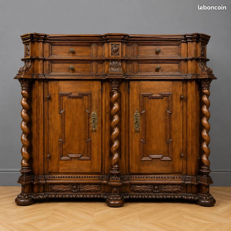 Important buffet d’appui Rhénan en bois teinté, datant du XVIIe siècle vers 1650 (image 1)