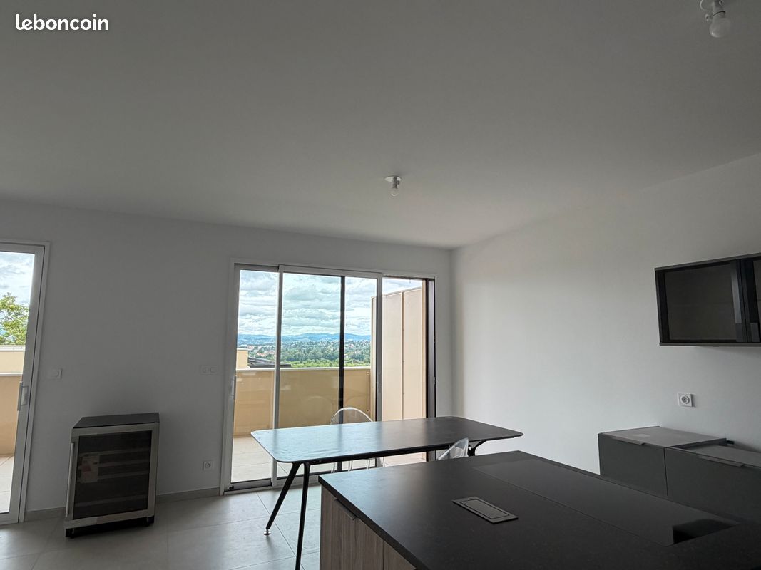 Appartement 3 pièces 82 m² · à Saint-Didier-au-Mont-d'Or · 82,3 m² · 546 000 €