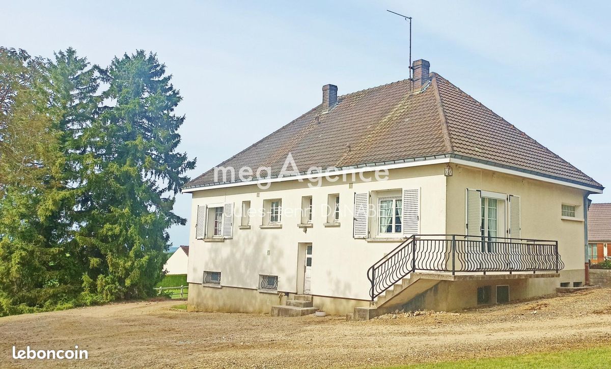 Maison 6 pièces 131 m² · à Pont-sur-Yonne · 131 m² · 180 500 €