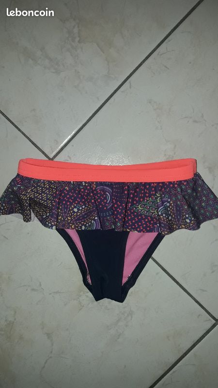 Maillot de bain décathlon. Porté 2 fois. 8 ans. AF (image 2)