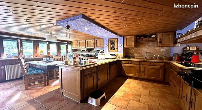 Maison 8 pièces 212 m² · à Altkirch · 212 m² · 370 000 €