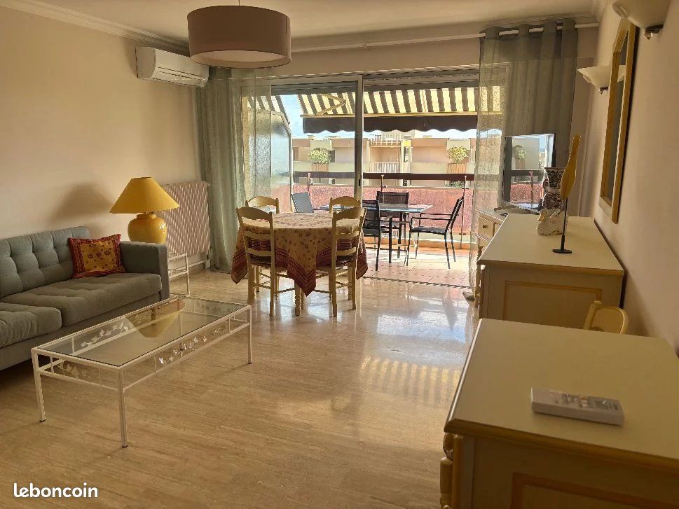 Appartement 3 pièces 67 m² · à Antibes · 67 m² · 1 450 €/mois