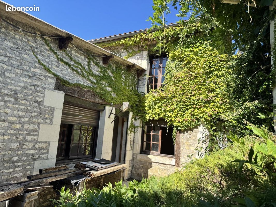 Maison 3 pièces 89 m² · à Marçay · 89 m² · 53 900 €