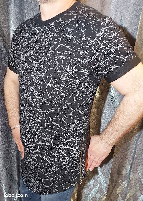 John H Tee Shirt Homme Fantaisie Col Rond Noir & Gris Bas Arrondi Coupe Over size Taille L (image 2)