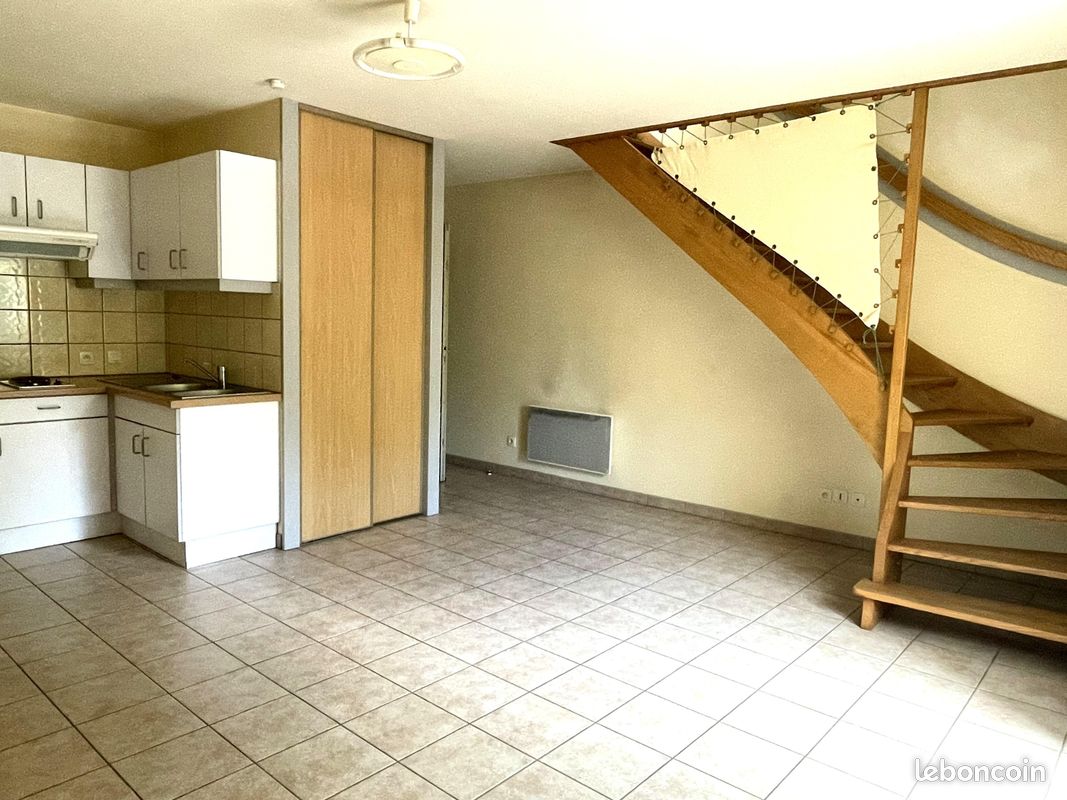 Appartement 2 pièces 50 m² · à Étoile-sur-Rhône · 50 m² · 510 €