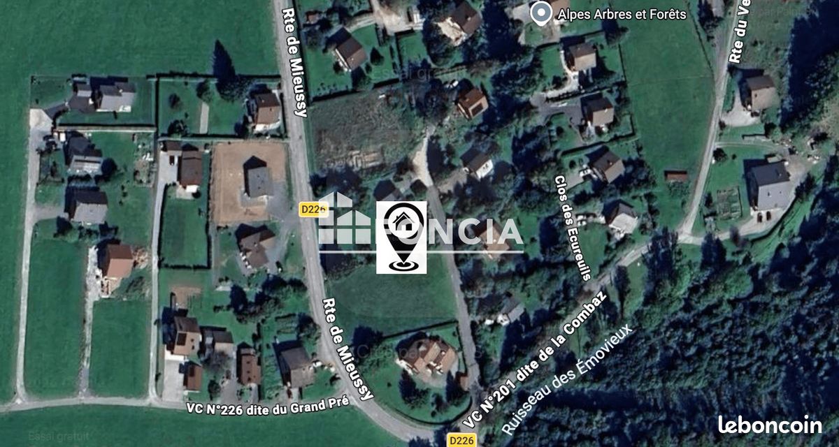 Terrain 1758 m² · à Mégevette · 1 758 m² · 247 700 €