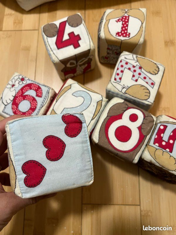 Blocks en tissu jouet d’enfant éveil (image 1)