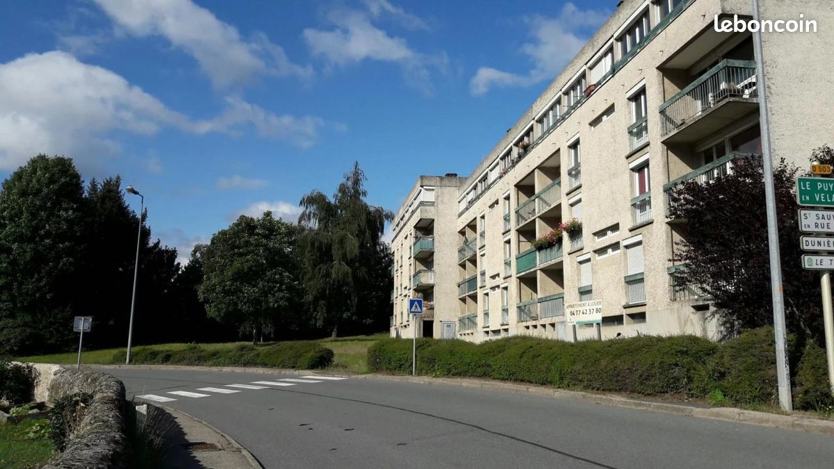 Appartement 4 pièces 81 m² · à Bourg-Argental · 81 m² · 588 €/mois