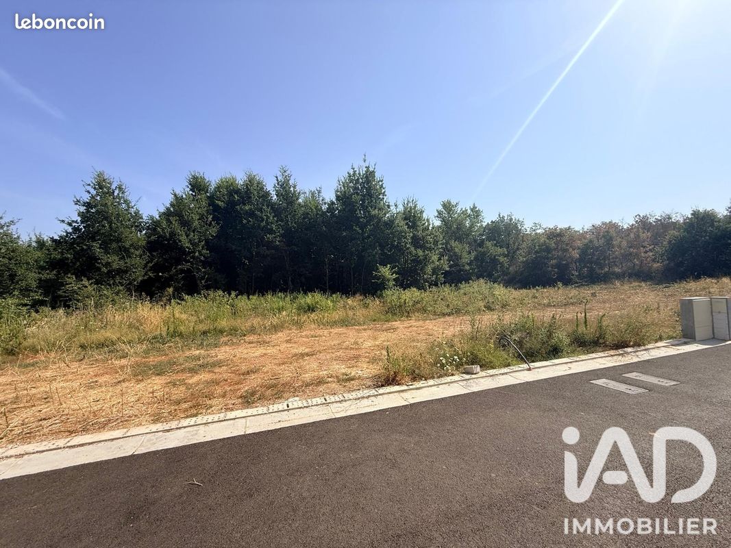 Terrain 335 m² · à Rigarda · 335 m² · 92 500 €