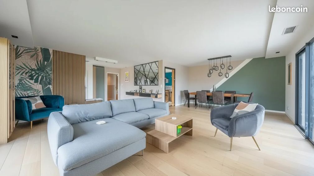 Maison 5 pièces 146 m² · à Ambarès-Et-Lagrave · 146 m² · 355 000 €